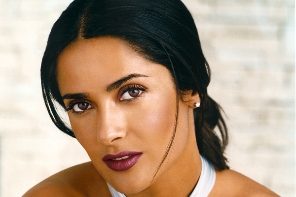 Salma Hayek sacará a balcón a empresa mexicana en&nbsp;Netflix