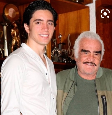 Chente, el Potrillo y Alex Fernández cantarán&nbsp;¡juntos!